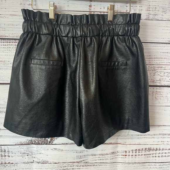 FAUX LEATHER ELASTIC HIGH WAIST PAPER BAG WOMENS SHORTS NWT XL - Picture 2 of 13